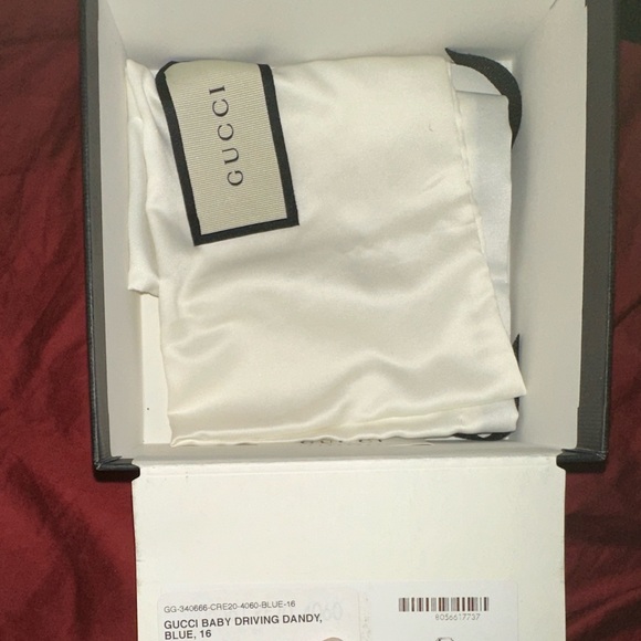 GUCCI Baby Suede Shoes - Picture 5 of 5